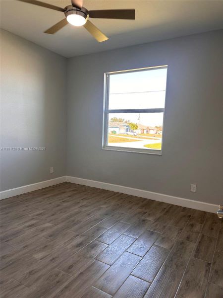 Spacious, unfurnished interior of a new home in , Cape Coral (Image 6).