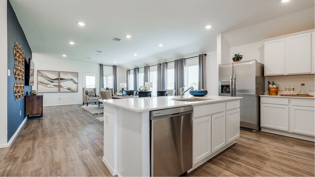 6432 Clover II Kitchen 7of10 F1 080125 6432 Clover II Kitchen 7of10 F1 080125