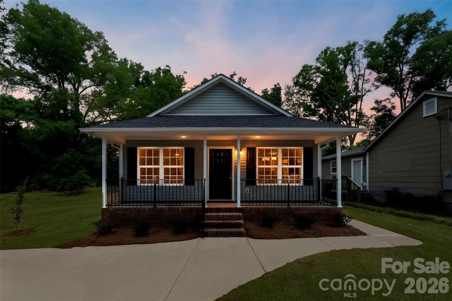 Front exterior of a new home in , Rock Hill, SC, highlighting curb appeal (Image 18). Front exterior of a new home in , Rock Hill, SC, highlighting curb appeal (Image 18).