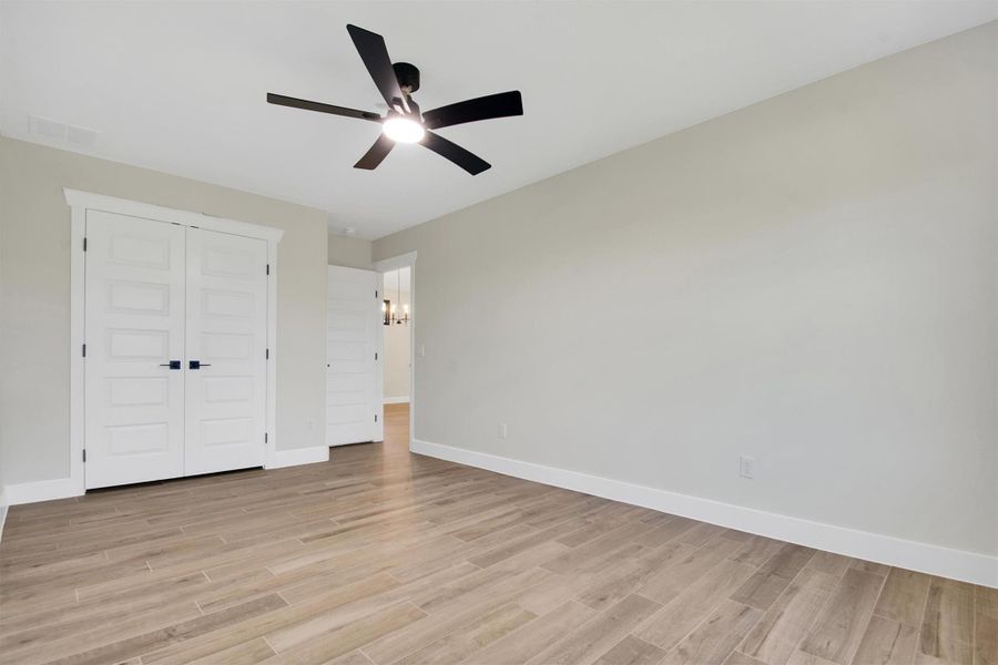 Spacious, unfurnished interior of a new home in , Bastrop (Image 29).