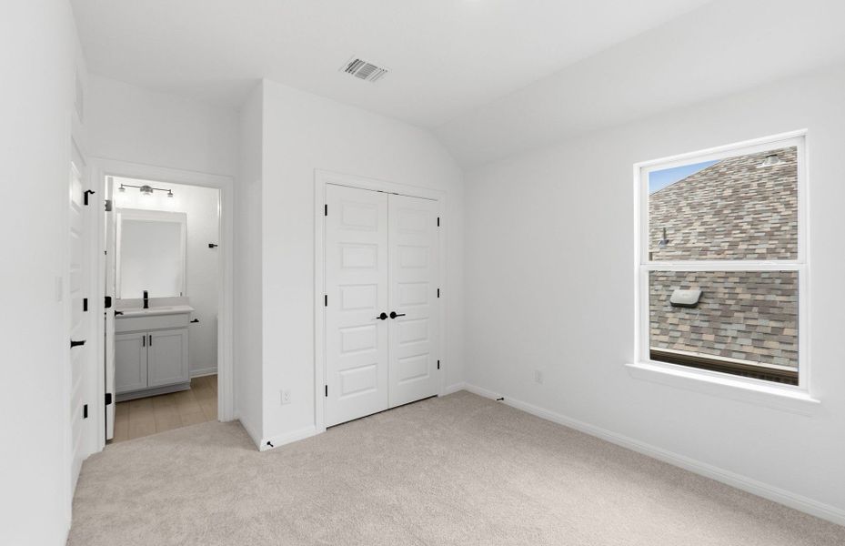 Spacious, unfurnished interior of a new home in West Cypress Hills, Spicewood (Image 40).