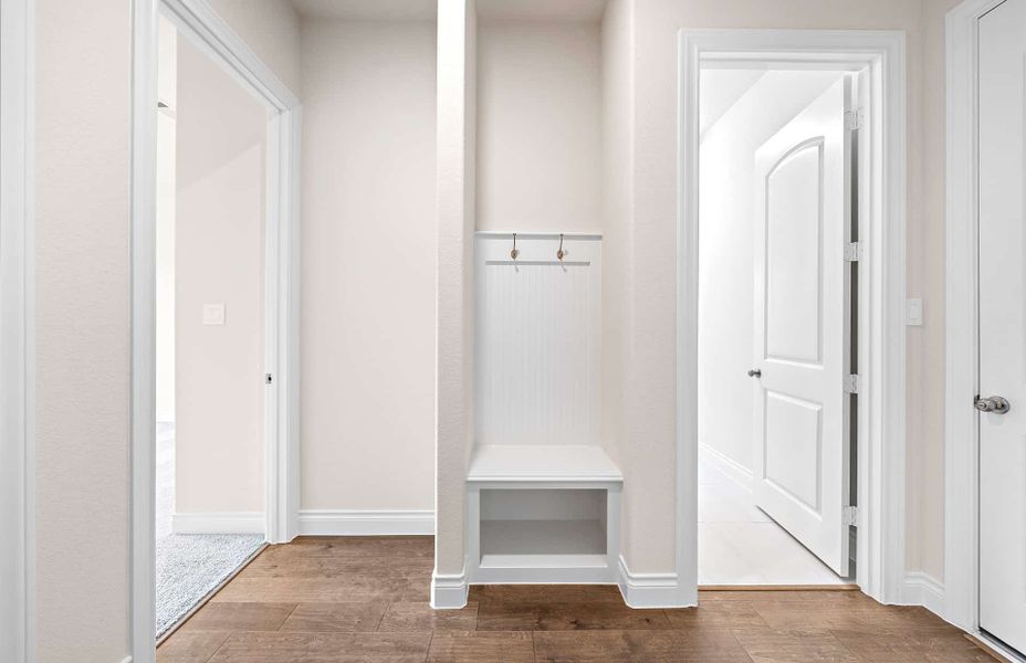 Representative unfurnished interior of a home built from the 4094 by Ravenna Homes in Artavia 70′, Conroe (Image 49).