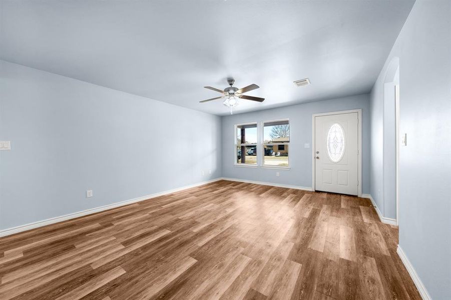 Spacious, unfurnished interior of a new home in , West Tawakoni (Image 11).