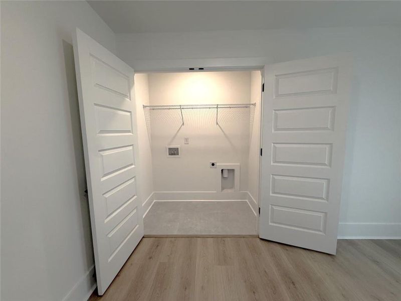 Spacious, unfurnished interior of a new home in Overlook at Peachtree Corners, Peachtree Corners (Image 39).