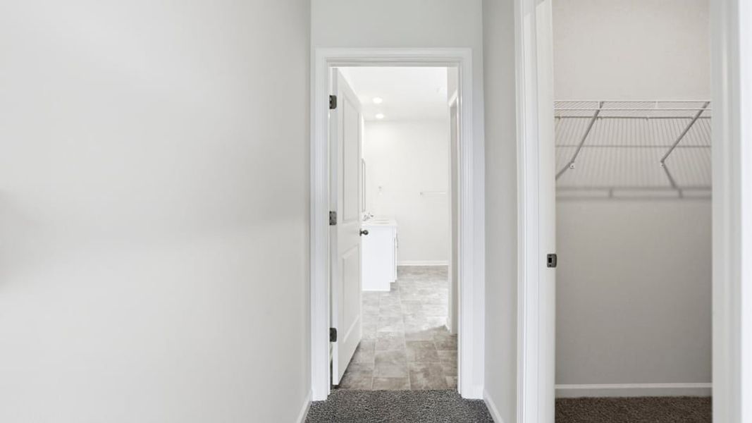 Spacious, unfurnished interior of a new home in Woodglen, Piedmont (Image 28).