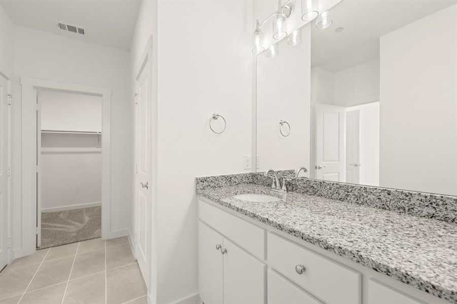 1827 Azalea_2282_Cypress II_Bath (3)