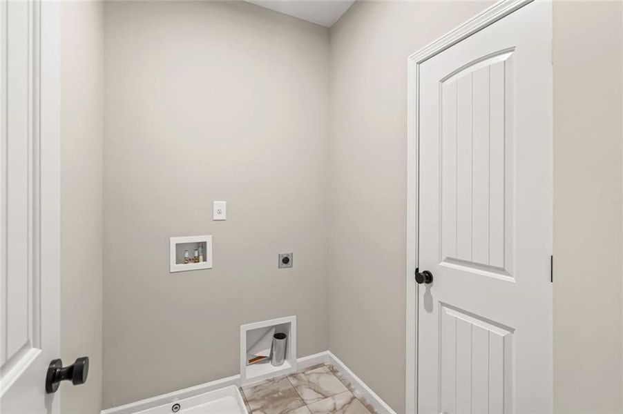 Spacious, unfurnished interior of a new home in Villas at Gold Creek, Dawsonville (Image 33).