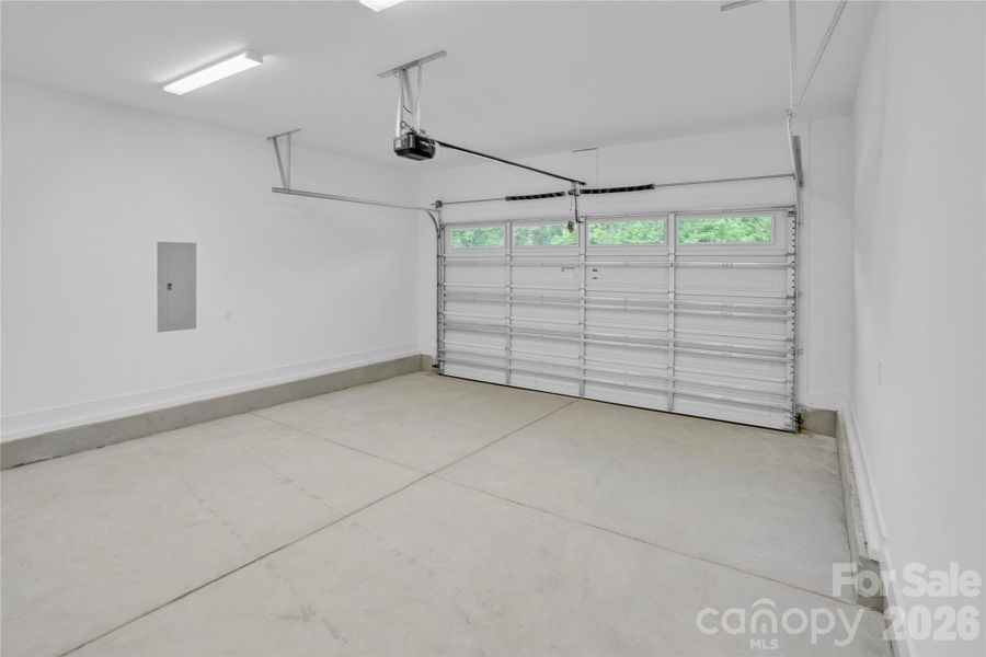 Spacious, unfurnished interior of a new home in , Bessemer City (Image 21).