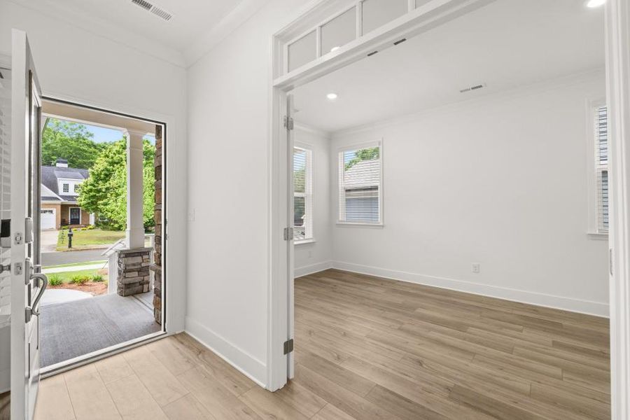 Spacious, unfurnished interior of a new home in Willow Creek, Watkinsville (Image 31).