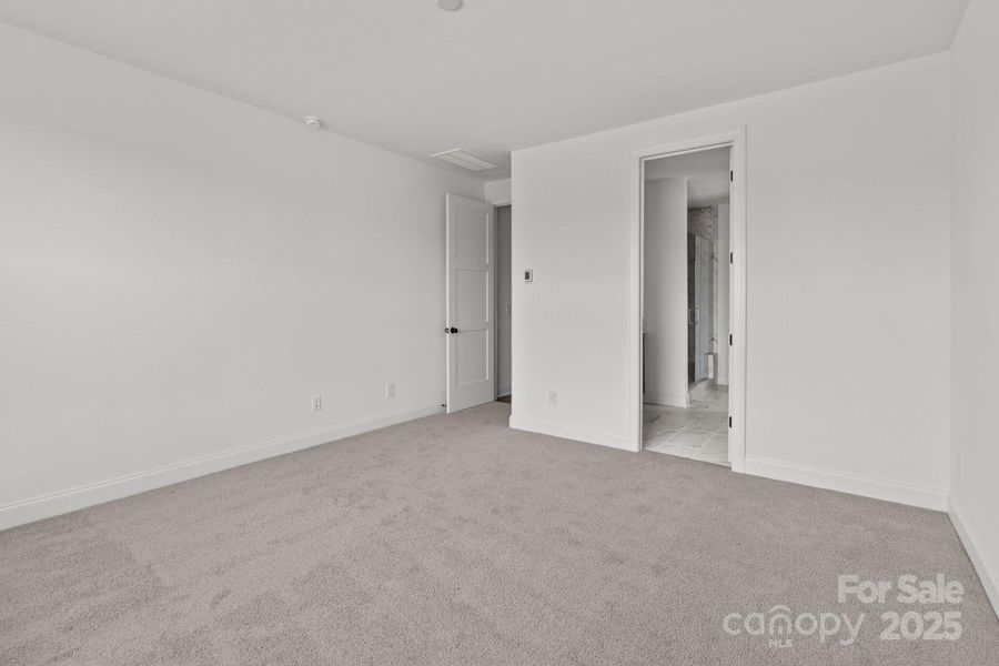 Spacious, unfurnished interior of a new home in , Salisbury (Image 22).