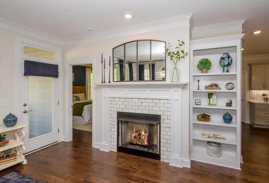 2045 Sinclair Drive Grovetown-large-017-002-Fireplace-1466x1000-72dpi