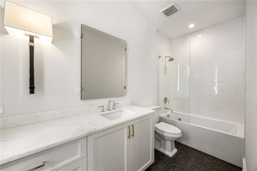 Furnished interior view inside a new home in , Atlanta (Image 36).