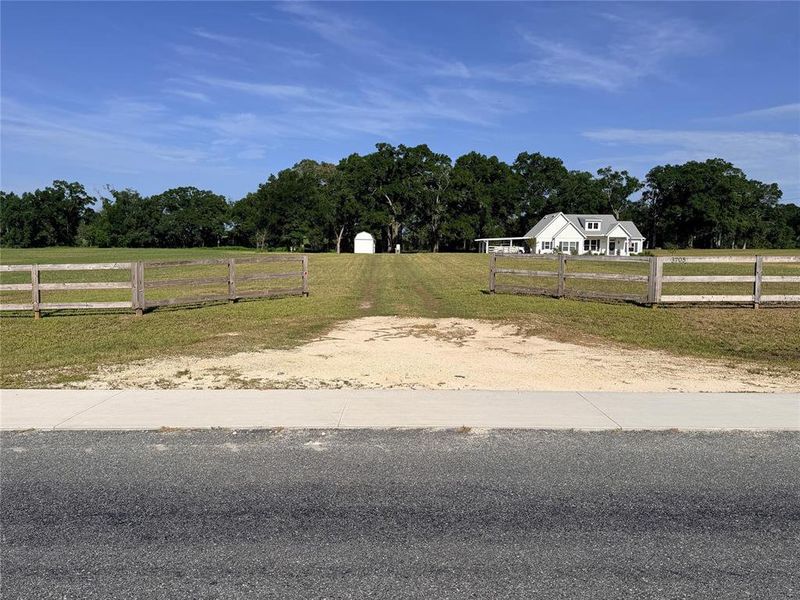 Site preparation for new homesites in , Bell (Image 50). Site preparation for new homesites in , Bell (Image 50).