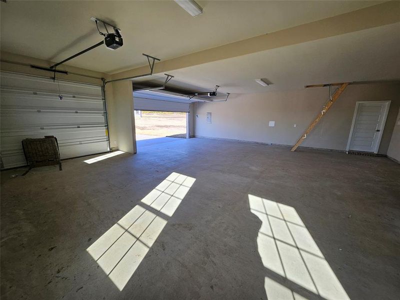 Spacious, unfurnished interior of a new home in Trails of Trenton, Trenton (Image 24).
