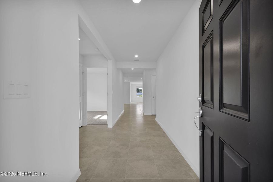 Spacious, unfurnished interior of a new home in Wells Landing, Jacksonville (Image 12). Spacious, unfurnished interior of a new home in Wells Landing, Jacksonville (Image 12).