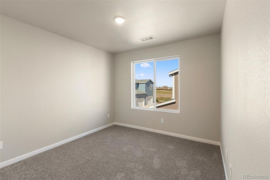 Spacious, unfurnished interior of a new home in , Longmont (Image 20).