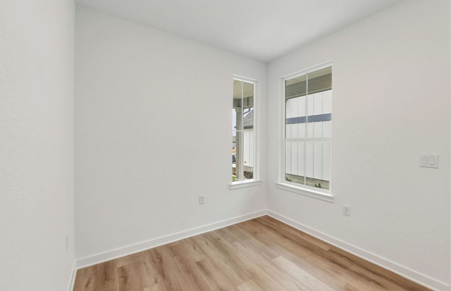 Spacious, unfurnished interior of a new home in Sun City Texas, Georgetown (Image 25).