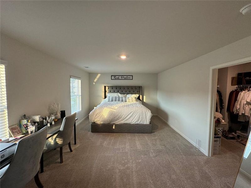 Furnished interior view inside a new home in , Dallas (Image 19).
