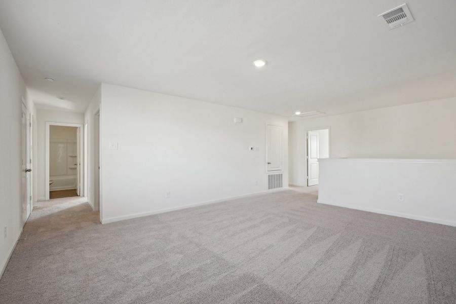 Representative unfurnished interior of a home built from the Eclipse by Starlight Homes in Kendall Grove, McDonough (Image 14).