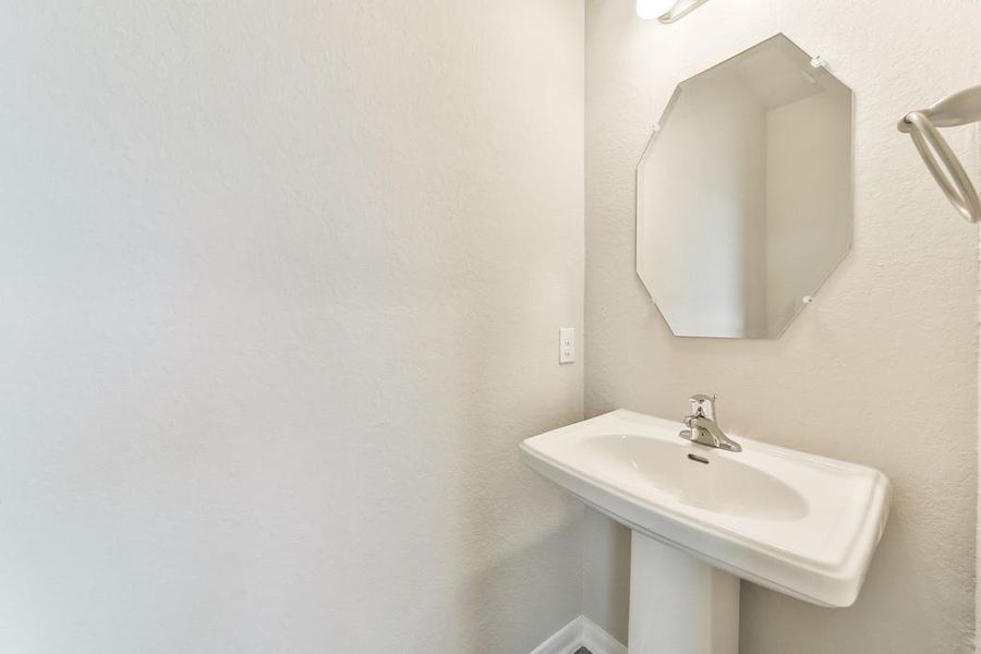 Furnished interior view inside a new home in Montgomery Ridge: Landmark Collection, Montgomery (Image 15).
