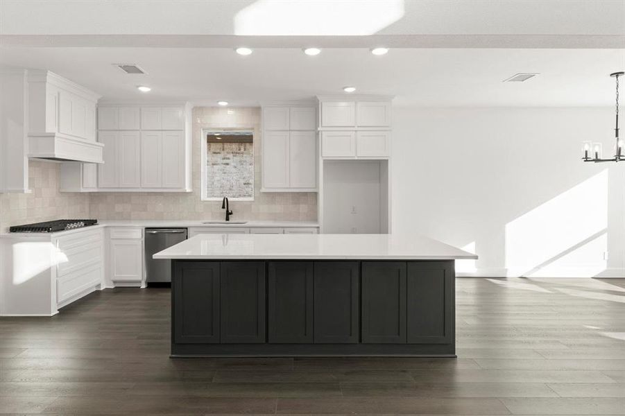 Furnished interior view inside a new home in Edgewood Creek, Celina (Image 10).