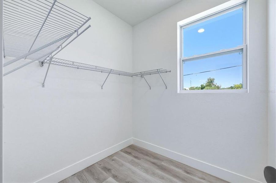 Spacious, unfurnished interior of a new home in , St. Petersburg (Image 24).