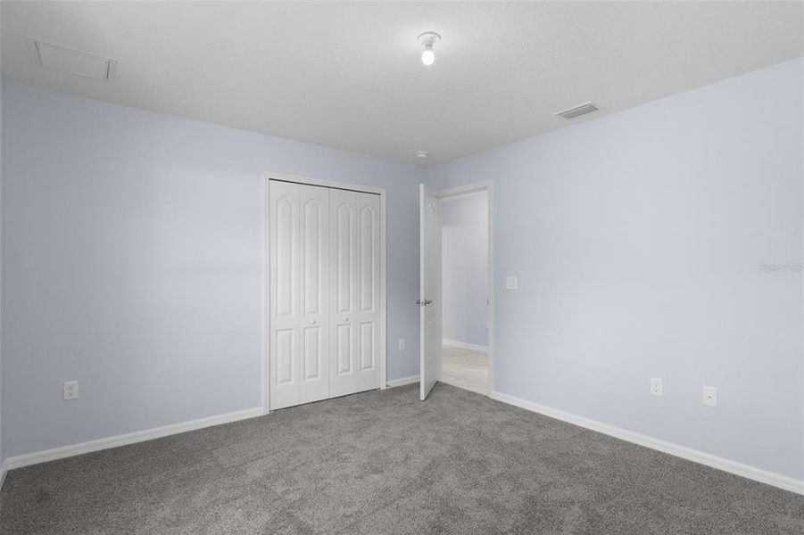 Spacious, unfurnished interior of a new home in , Weeki Wachee (Image 27).