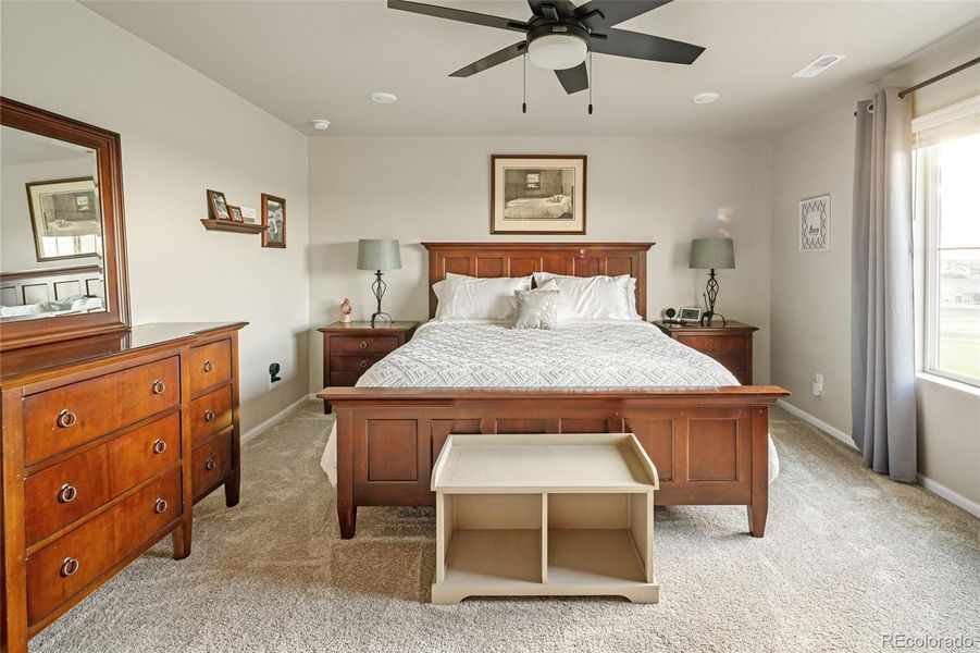 Furnished interior view inside a new home in Murphy Creek, Aurora (Image 17).