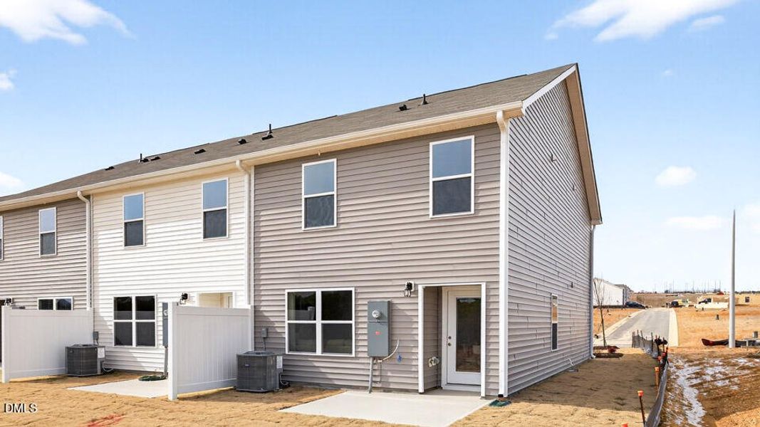 150 Rusling Leaf Drive-25