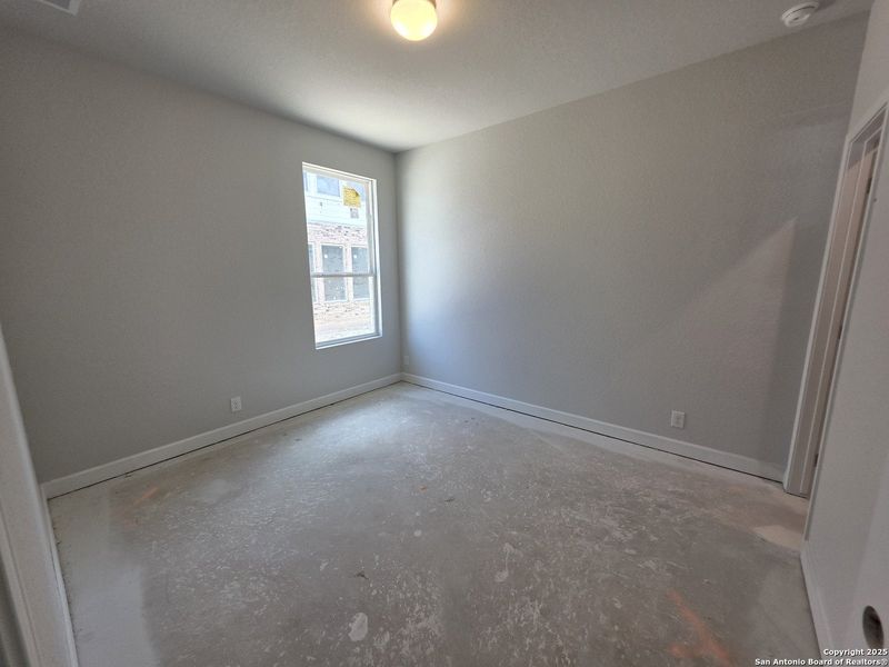 Spacious, unfurnished interior of a new home in The Heights at Saddlebrook Ranch 60's, Schertz (Image 10).