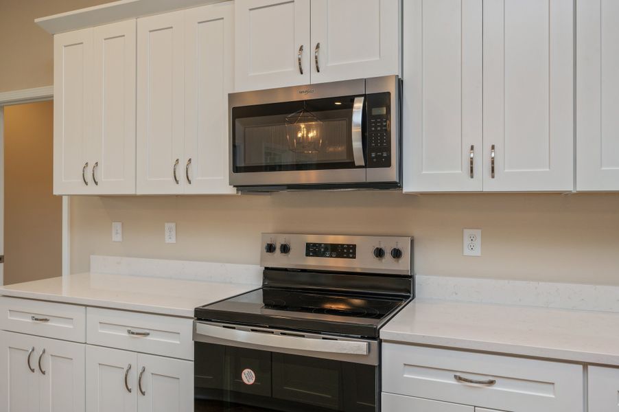 Representative furnished interior of a home built from the Jackson by CJL Homes in Oak Hollow, Crestview (Image 9).
