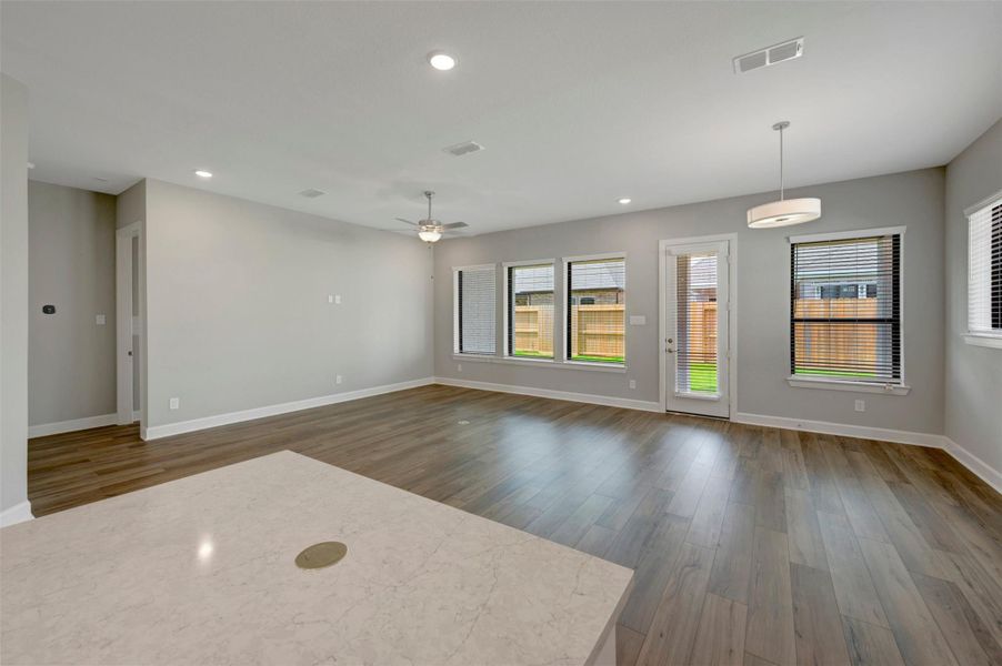 Spacious, unfurnished interior of a new home in Riceland - Enclave Collection, Mont Belvieu (Image 11). Spacious, unfurnished interior of a new home in Riceland - Enclave Collection, Mont Belvieu (Image 11).