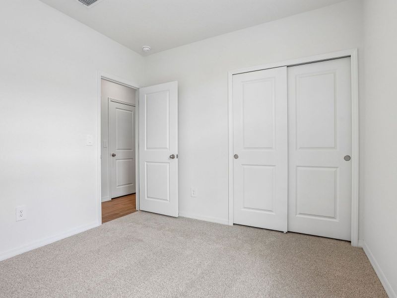 Spacious, unfurnished interior of a new home in Benton Hills - Premier Series, Brooksville (Image 19).