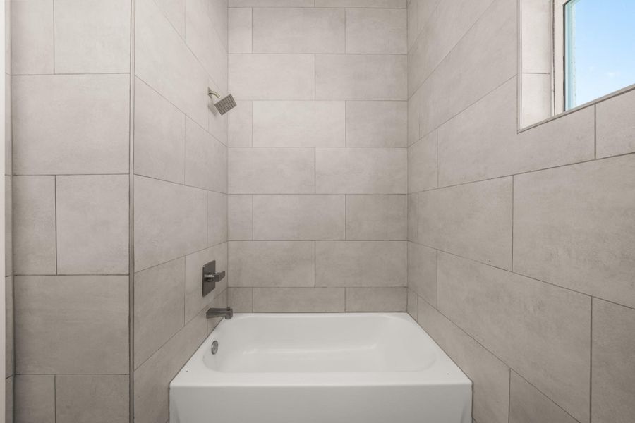 Close-up of interior finishes inside a home in , Lake Placid (Image 19).