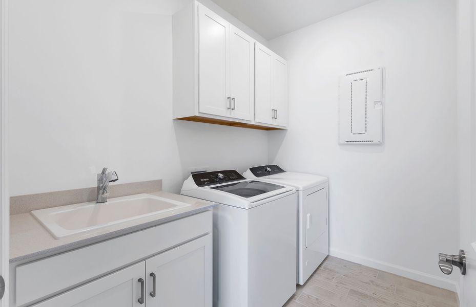 Furnished interior view inside a new home in Terreno, Naples (Image 6). Furnished interior view inside a new home in Terreno, Naples (Image 6).