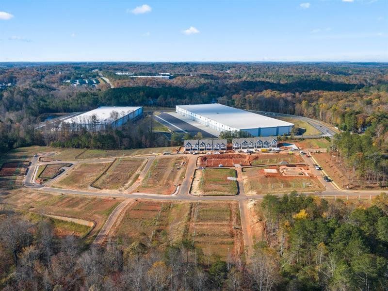 Image 38 of a home in Waypoint.