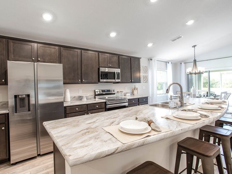 Professionally designed and decorated model home for sale in Mulberry, FL, with 4 bedrooms! Professionally designed and decorated model home for sale in Mulberry, FL, with 4 bedrooms!