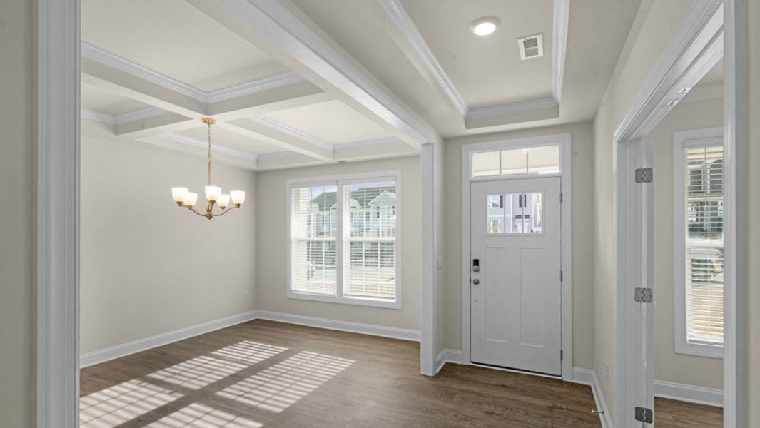 Spacious, unfurnished interior of a new home in Collins Ridge, Hillsborough (Image 16).
