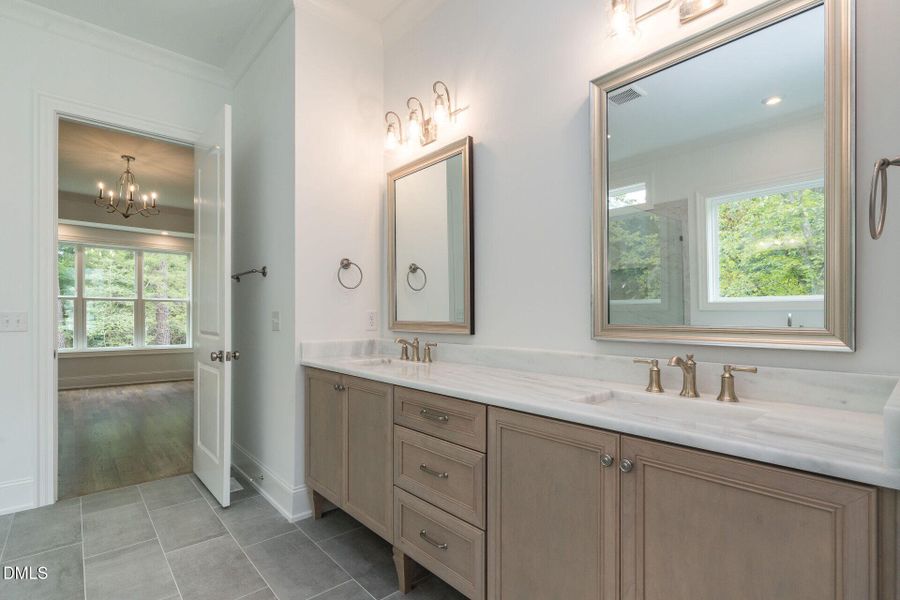 019-1920x1080-primary-bathroom 019-1920x1080-primary-bathroom
