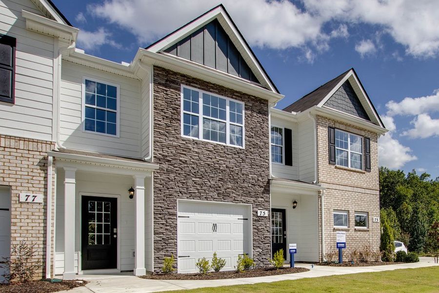 Representative exterior photo of a completed home built from the MEDFORD by D.R. Horton in Paddington Place, Baxter, TN (Image 2).