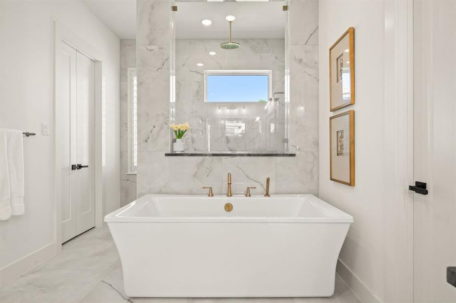 Furnished interior view inside a new home in The Resort on Eagle Mt. Lake, Fort Worth (Image 8).