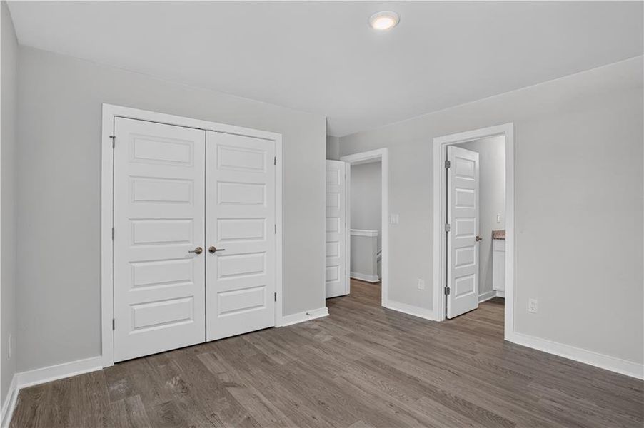 Spacious, unfurnished interior of a new home in The Cottages at East Lanier, Fayetteville (Image 10).