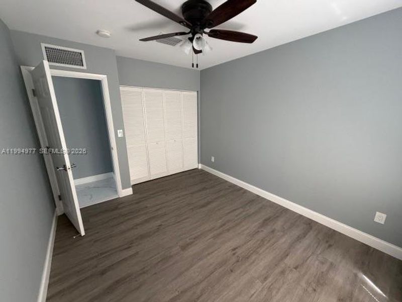 Spacious, unfurnished interior of a new home in , Hallandale Beach (Image 11).