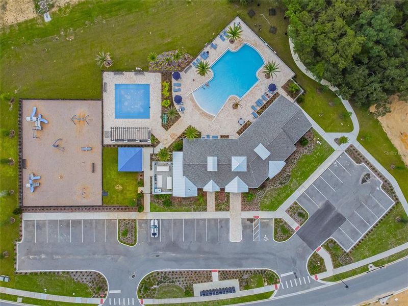 Community amenities in , Winter Garden (Image 63).