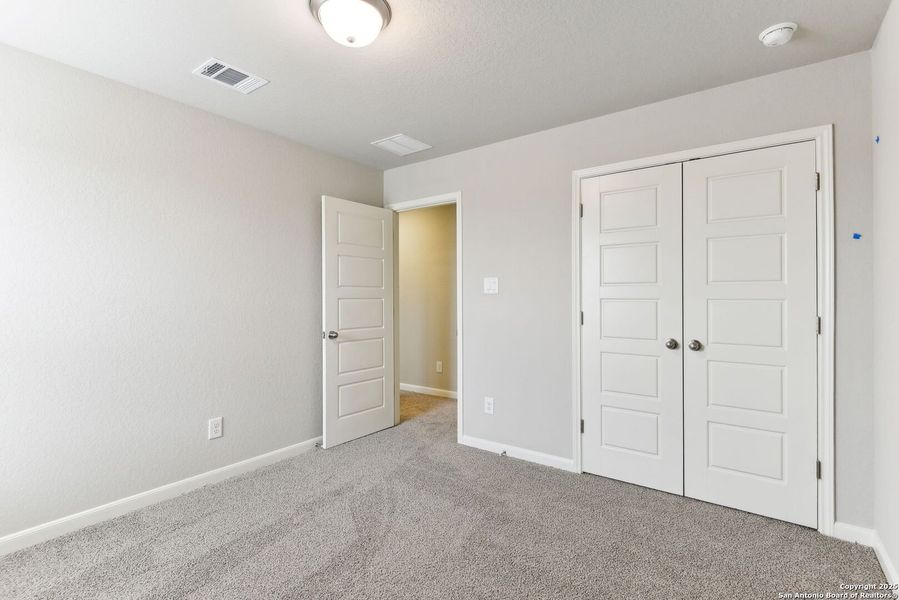 Spacious, unfurnished interior of a new home in Remington Ranch, San Antonio (Image 33). Spacious, unfurnished interior of a new home in Remington Ranch, San Antonio (Image 33).
