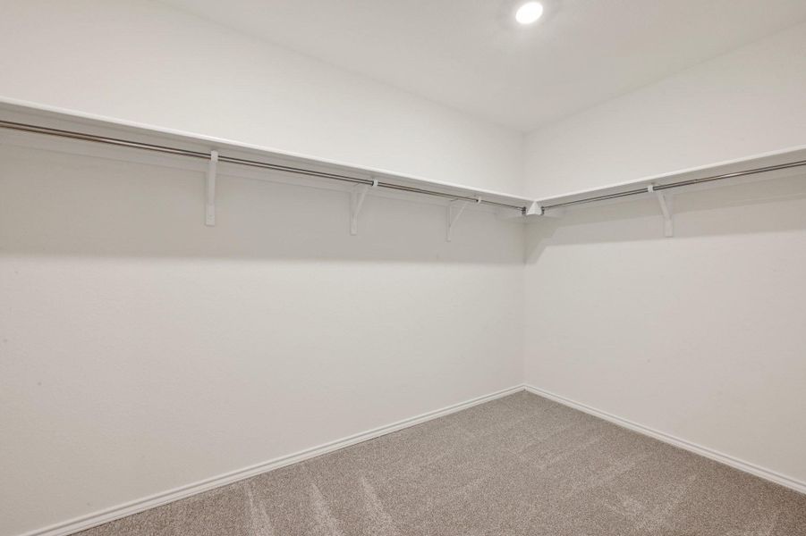 Spacious, unfurnished interior of a new home in Creekside at Estancia, Austin (Image 15).