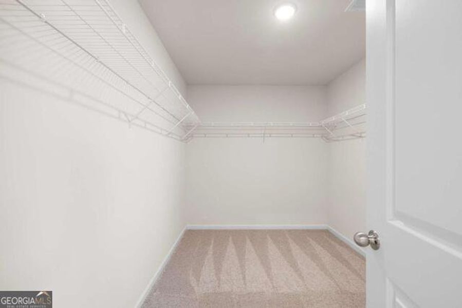 Spacious, unfurnished interior of a new home in Walden Park - The Retreat, Jonesboro (Image 18).