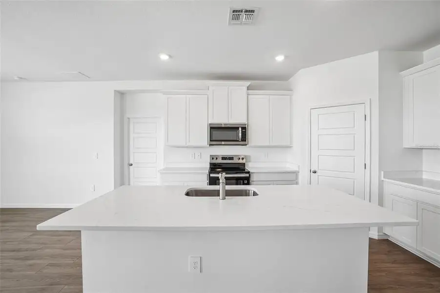 Furnished interior view inside a new home in Hawthorne Ranch, Lakeland (Image 5).