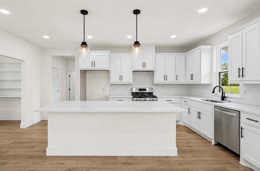 Furnished interior view inside a new home in , Millsap (Image 6).
