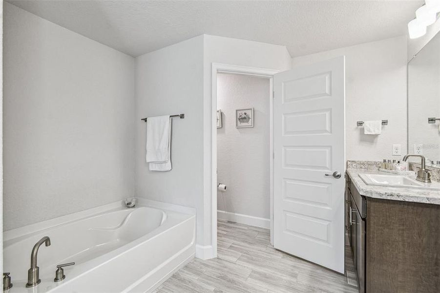 Furnished interior view inside a new home in Sugarmill Woods, Homosassa (Image 56).